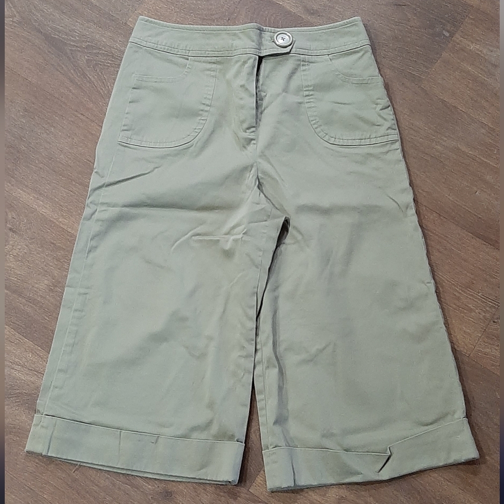 Larry Levine Woman's Stretch Khaki Green Capri Wide Leg Size 10 Cotton Blend